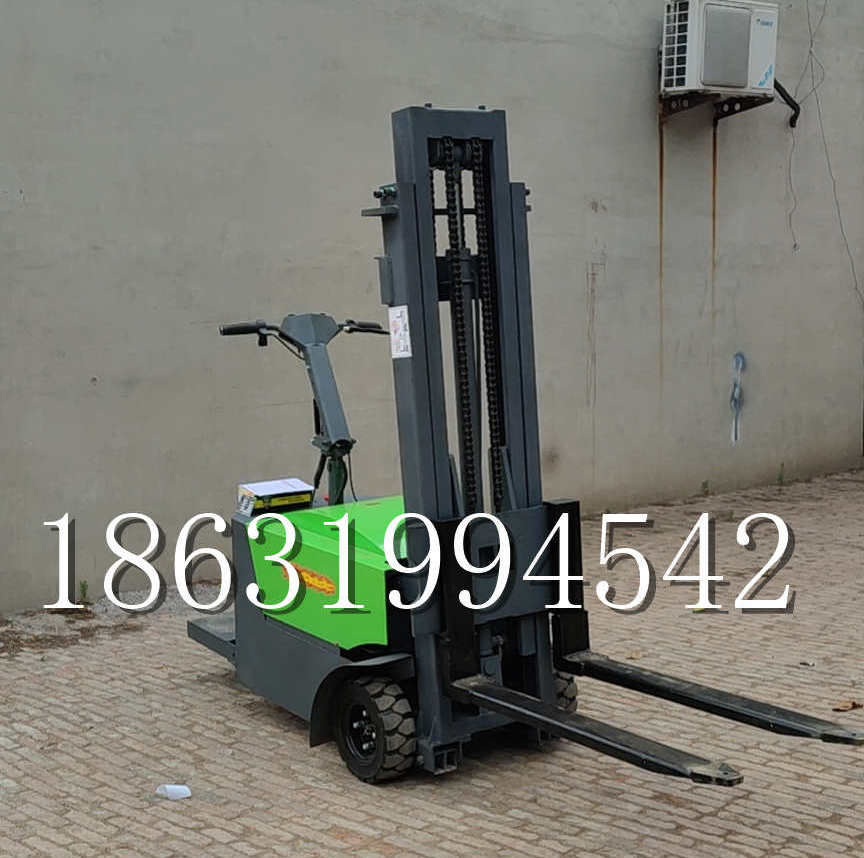 名间乡优程全电动叉车插腿式堆高车液压装卸车1.5吨升高小型站驾式铲车